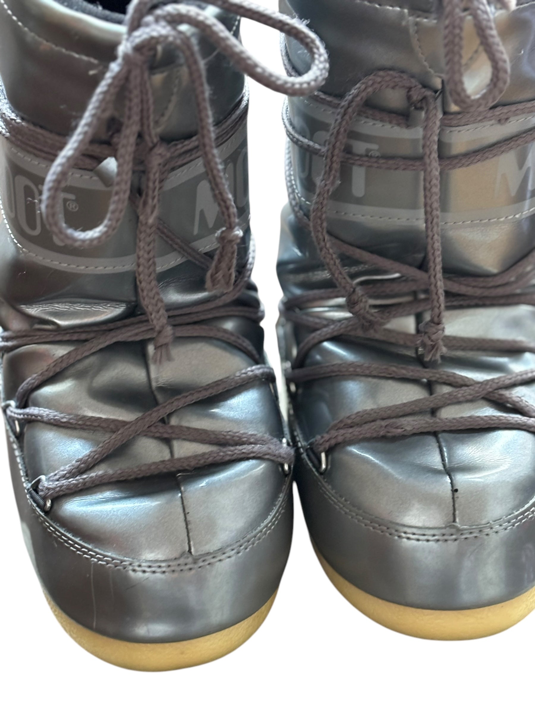 Moonboots vinyle grises 27-30
