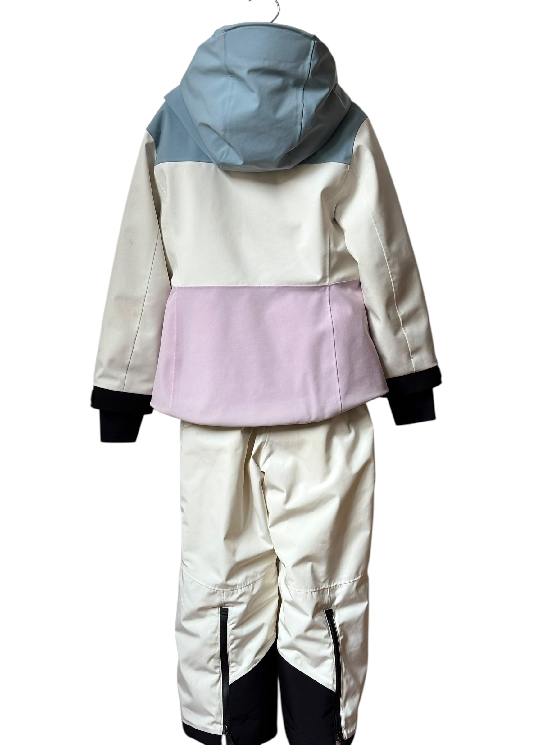 Tenue de ski Moncler blanche, bleu et parme, 6 ans