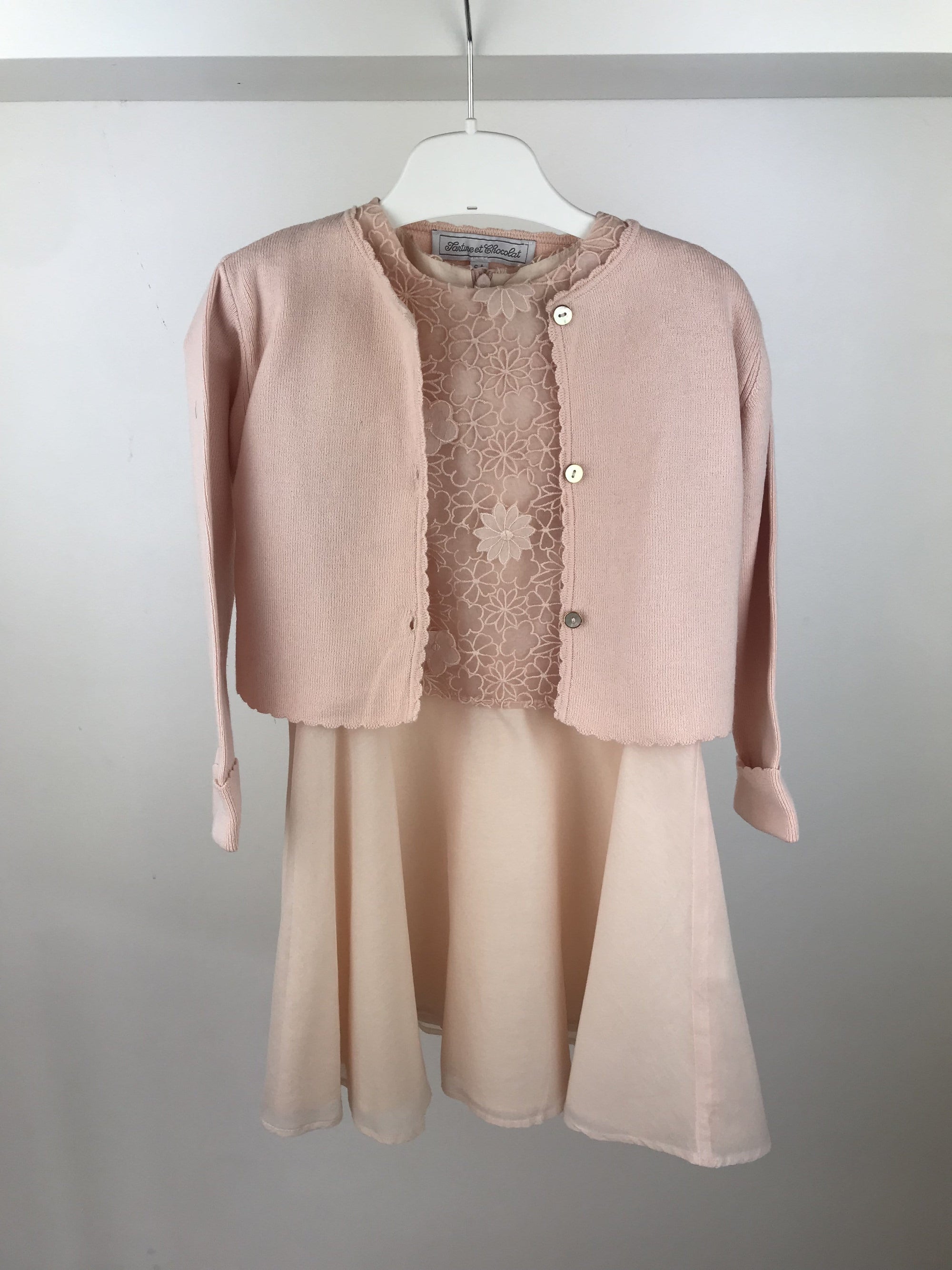 Robe Tartine et Chocolat Cérémonie et son cardigan 6 ans