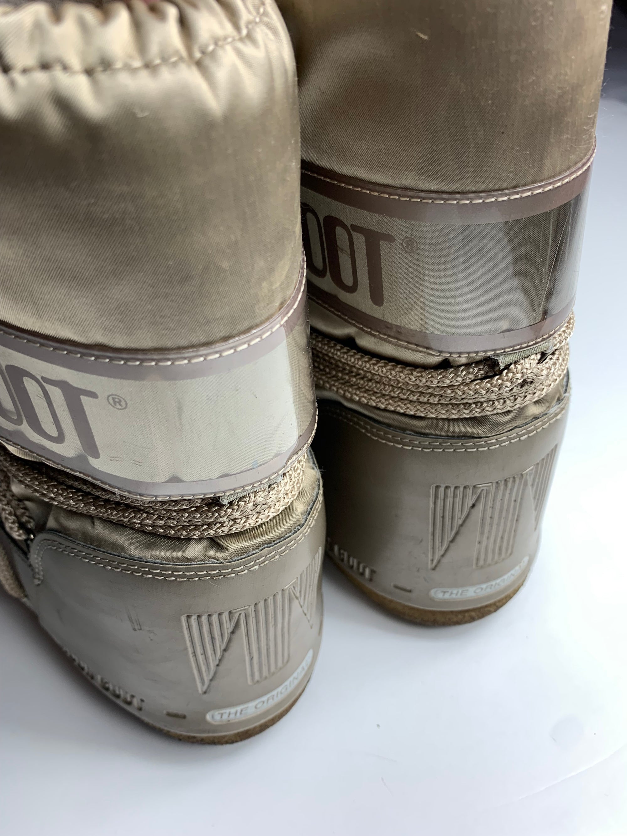 Moonboots doré 27-30