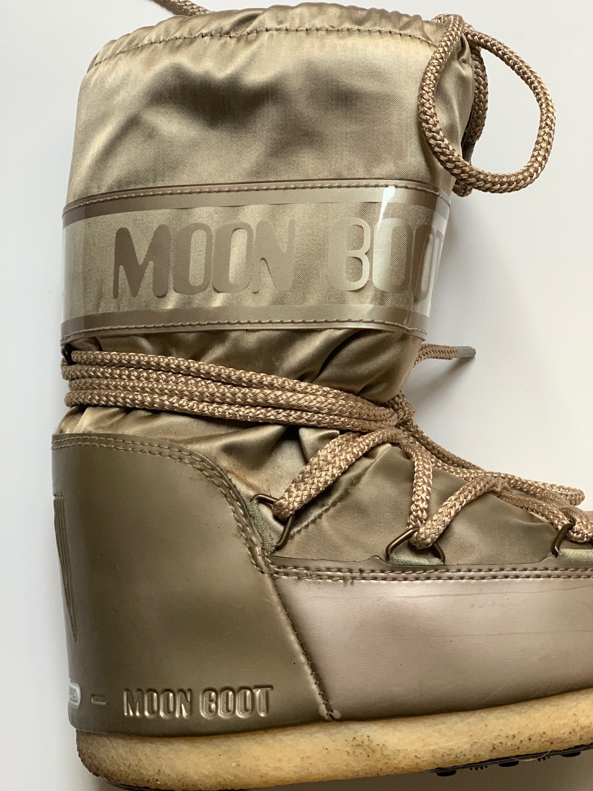 Moonboots doré 27-30